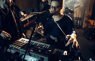 IGNACIA, sesión en vivo y show en The Roxy